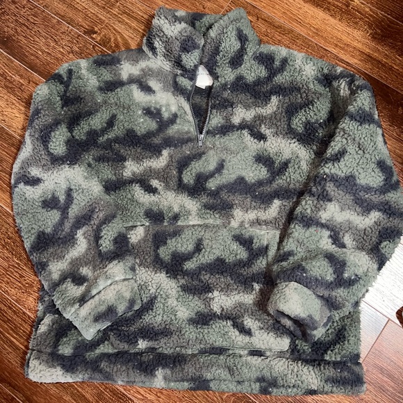 American Eagle Outfitters Tops - American Eagle size medium